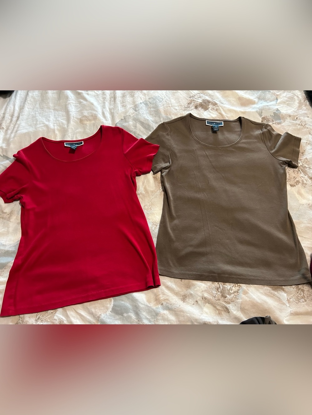 Karen Scott Short Sleeve Scoop Neck Tops - Red & Brown